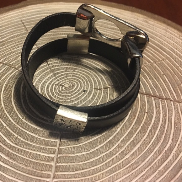 💥New Listing💥Leather Double wrap Bracelet 7-7.5" - Picture 2 of 3