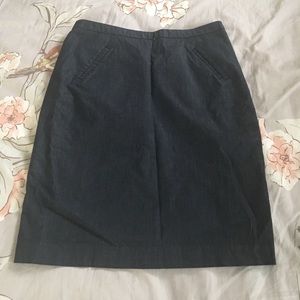 Denim Ann Taylor Loft Skirt Size 4P lined pockets