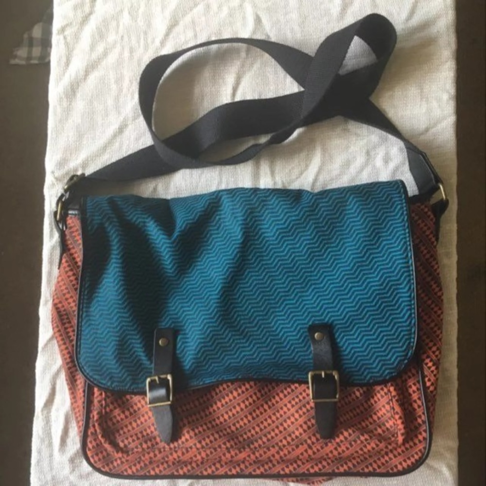 Paperchase Messenger Bag