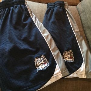 UConn sportswear bundle