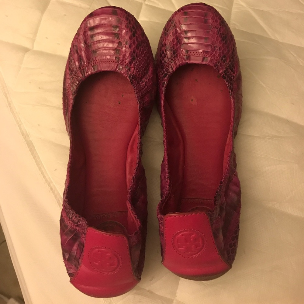 Tory Butch flats! In great condition