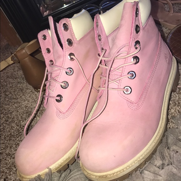 Pink Timberlands - Picture 2 of 2