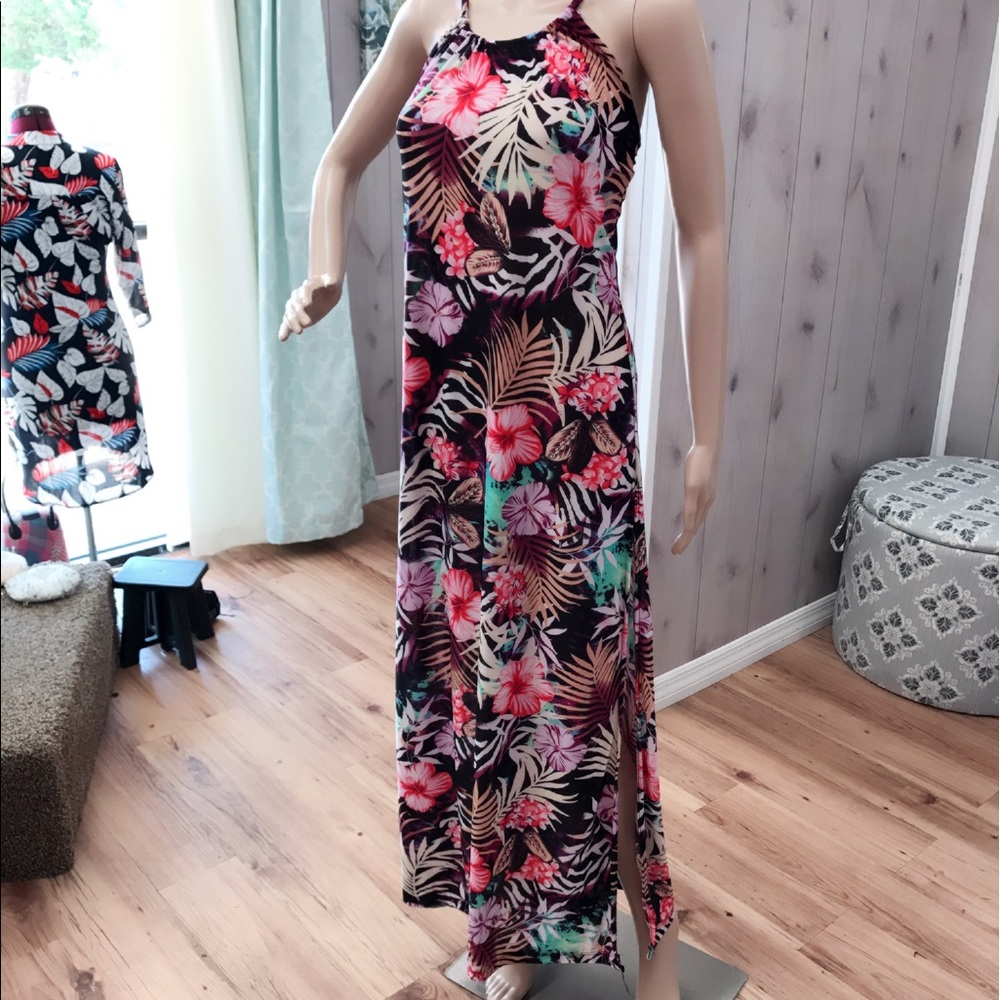 Black red Maxi