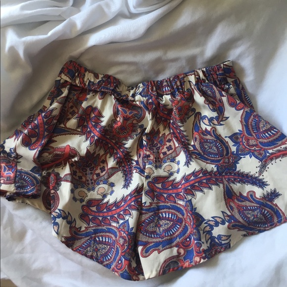 Flowy Shorts 💖🌹🌸🌺 - Picture 6 of 6