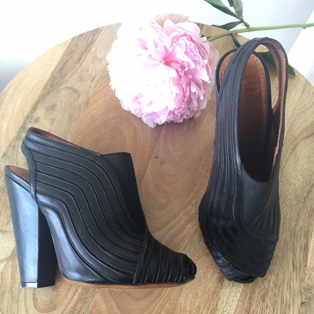 Givenchy 40s Peep-toe Bootie Block Heel 7.5 38