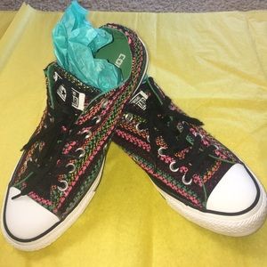🔥Sale🔥Converse 🌟knit multicolor Sz 8 women's