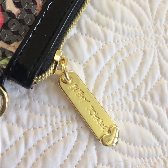 NWOT Betsey Johnson rose + leopard print wristlet - Picture 2 of 3
