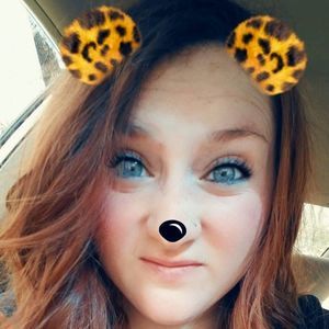 Meet your Posher, Chloe