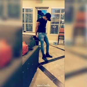 Meet your Posher, Samuel