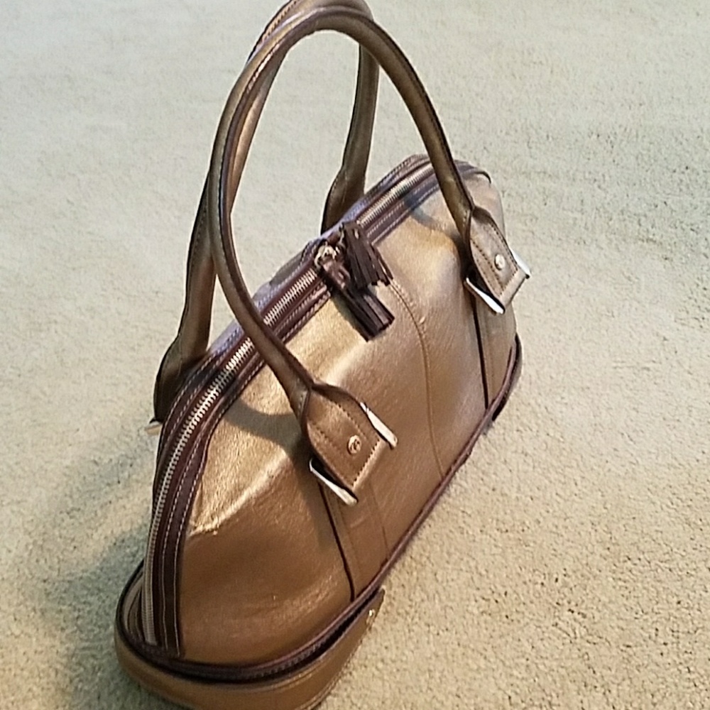 Purse - Picture 2 of 3