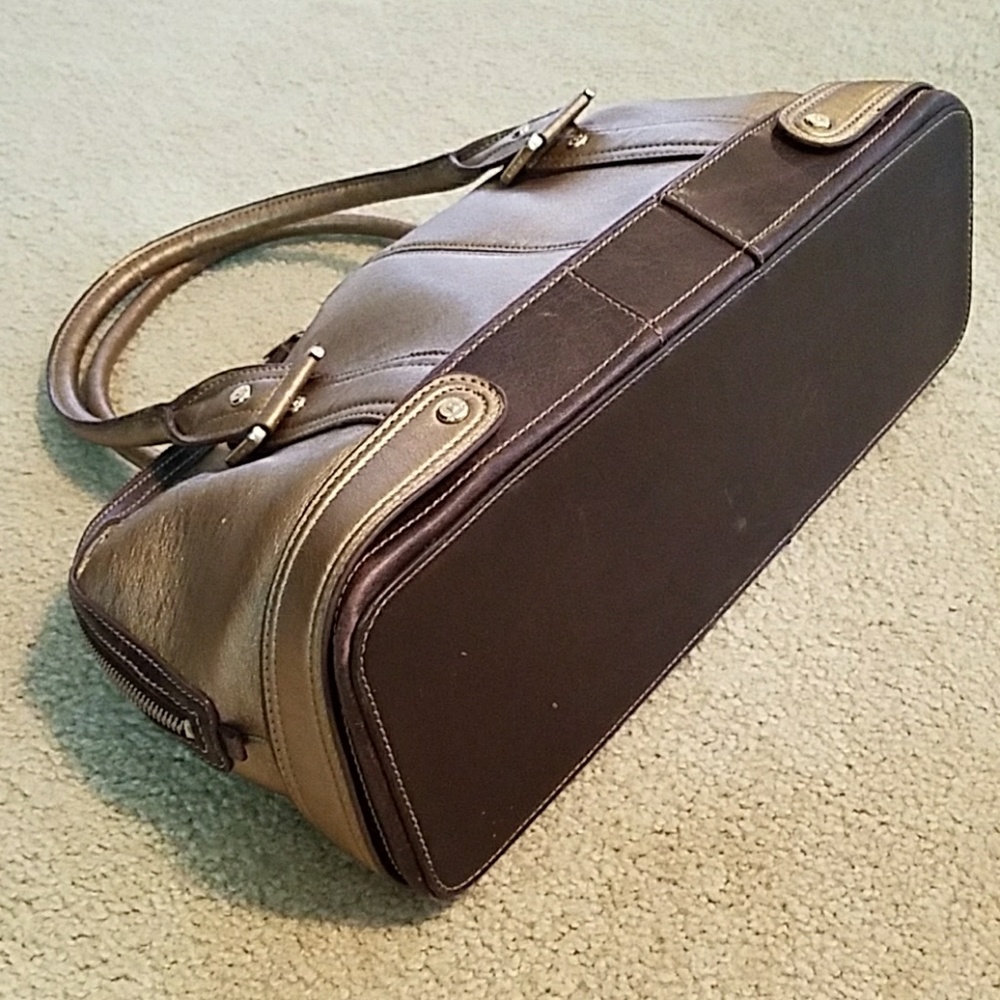 Purse - Picture 3 of 3