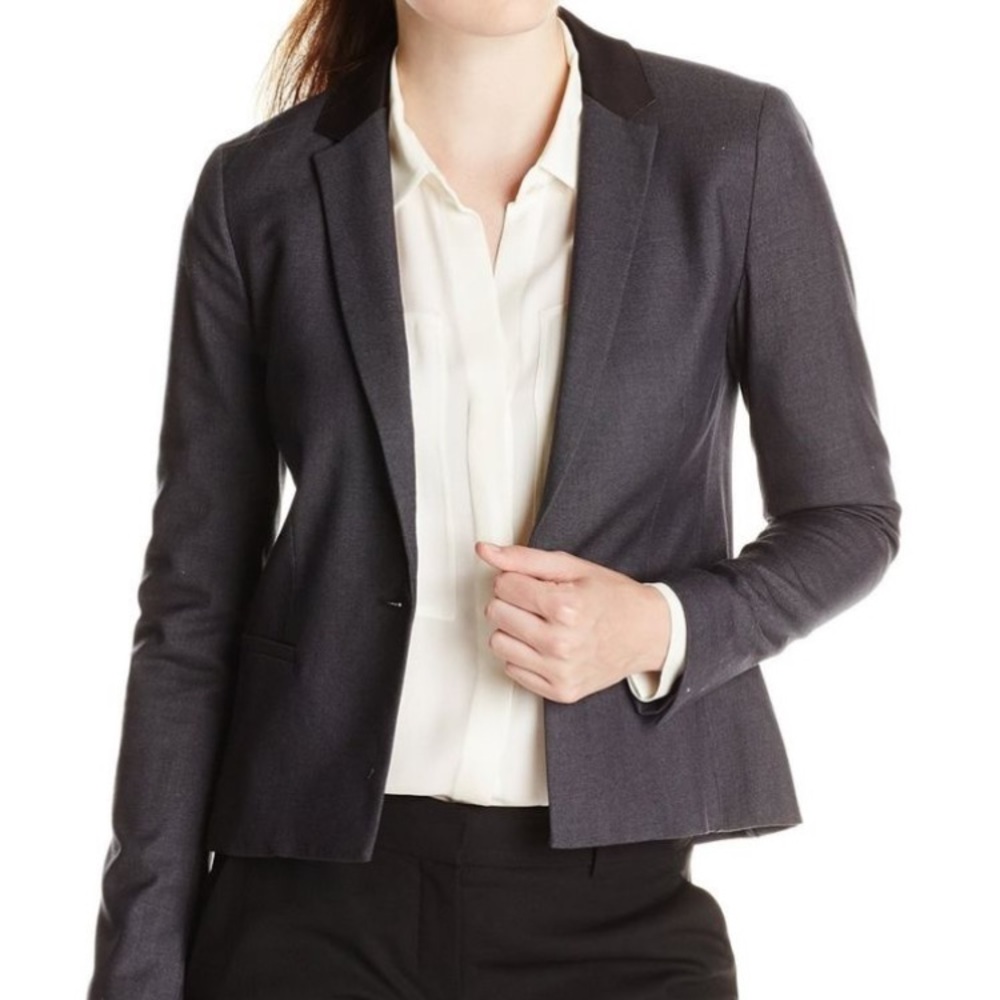 Sold- Elie Tahari NWT lined one button jacket