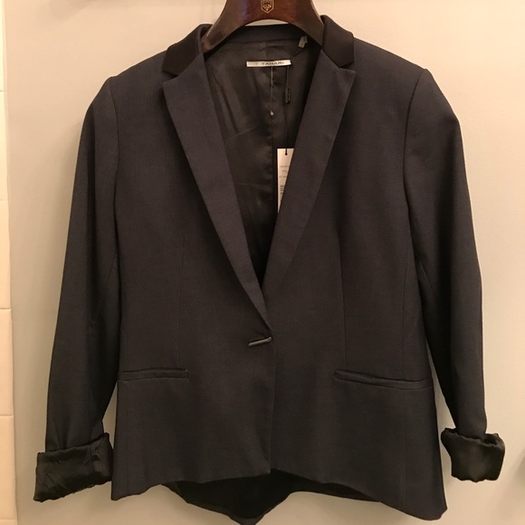 Sold- Elie Tahari NWT lined one button jacket - Picture 2 of 3