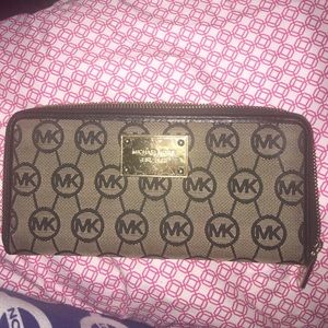 Michael Kors wallet