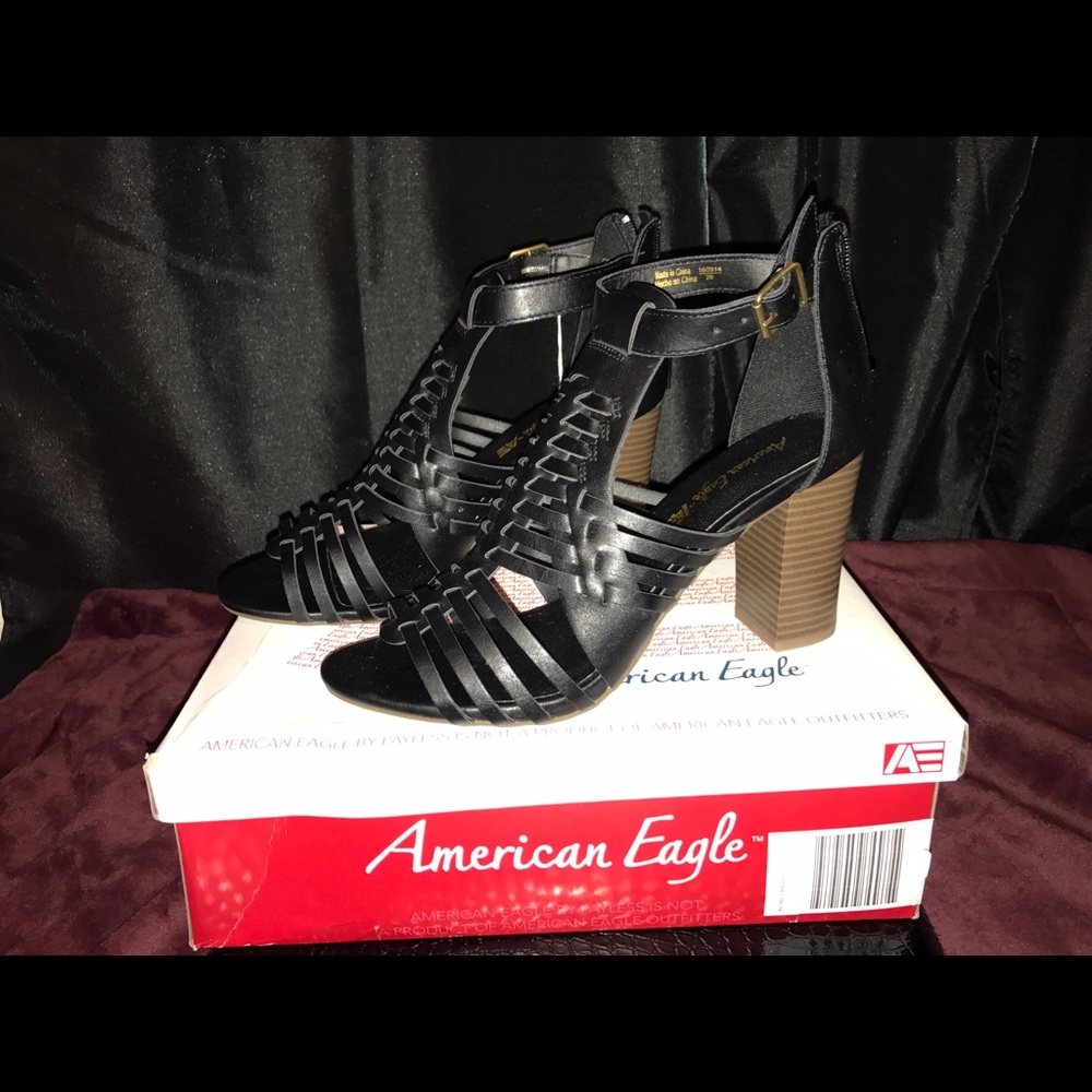 Black open-toed zip-up heels Size 8