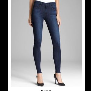 The high rise Farrah skinny jeans in Brooks