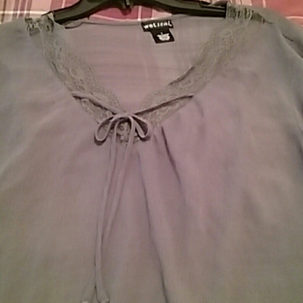 Blouse - Picture 2 of 2