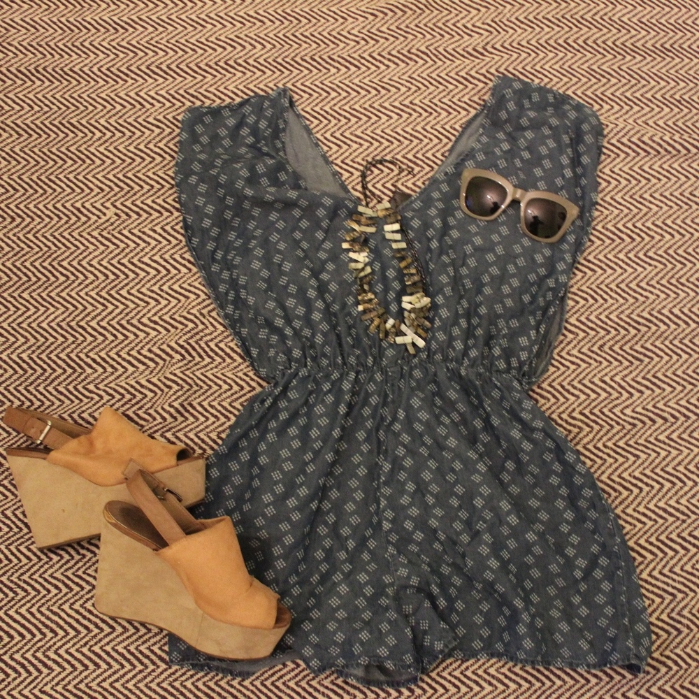 Boutique Denim Romper w/Ruffle Sleeve