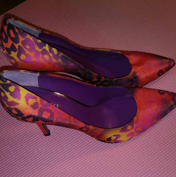 nine west - Picture 1 of 3