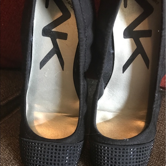 Anne Klein sports/ flat dress shoe - Picture 2 of 2