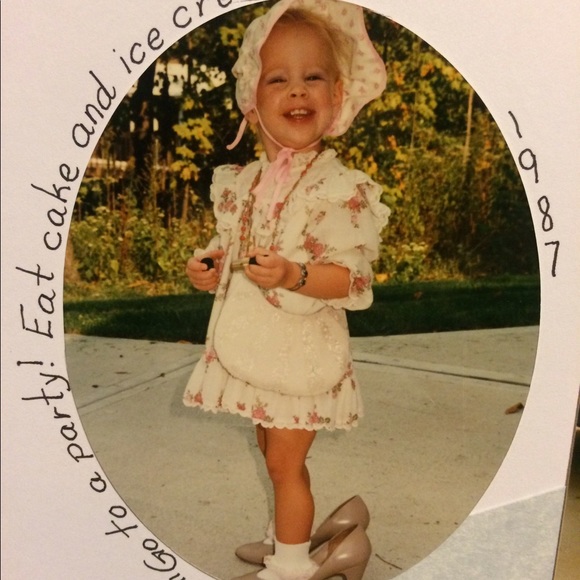 Meet your Posher!! - Picture 2 of 4