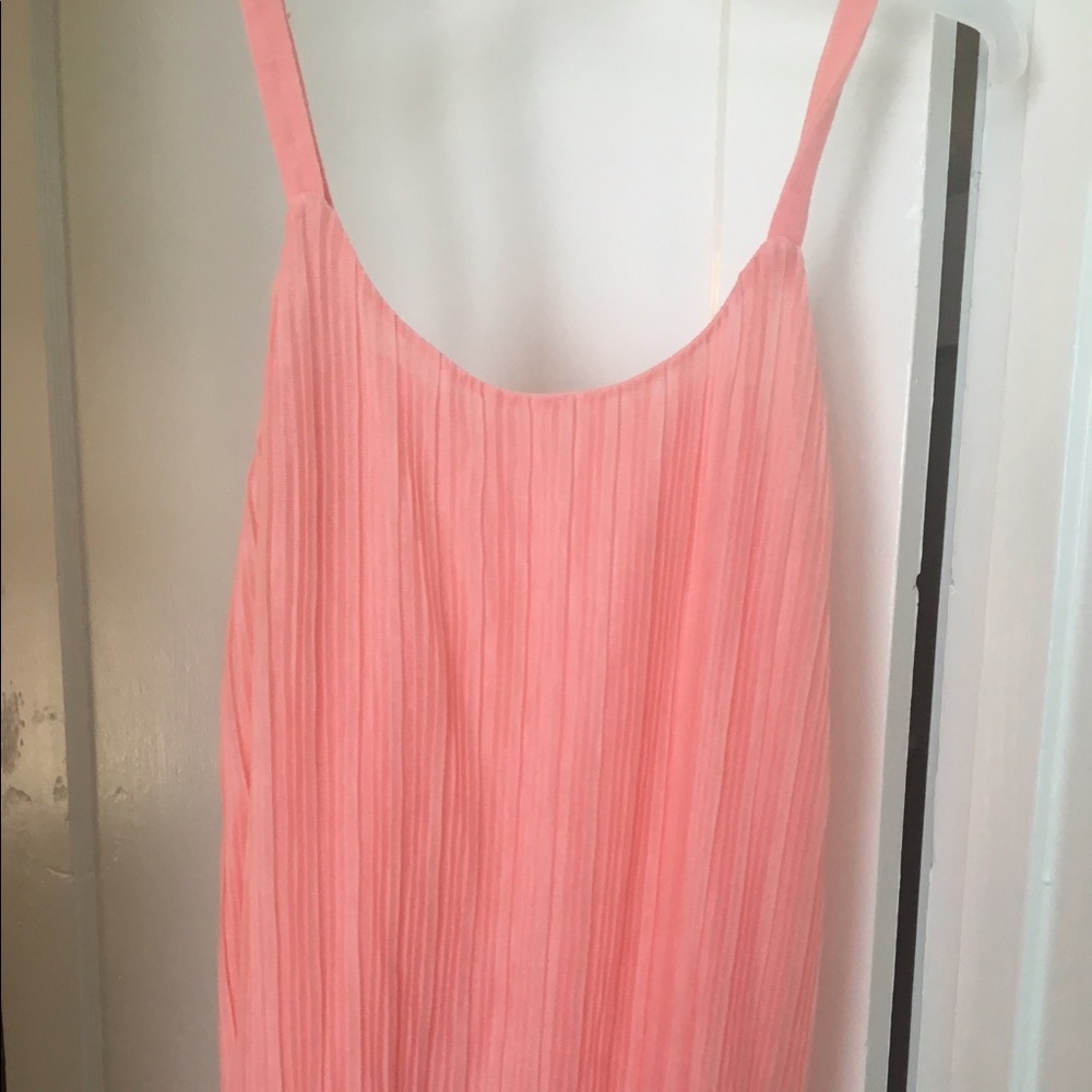 Call simple pretty summer tank