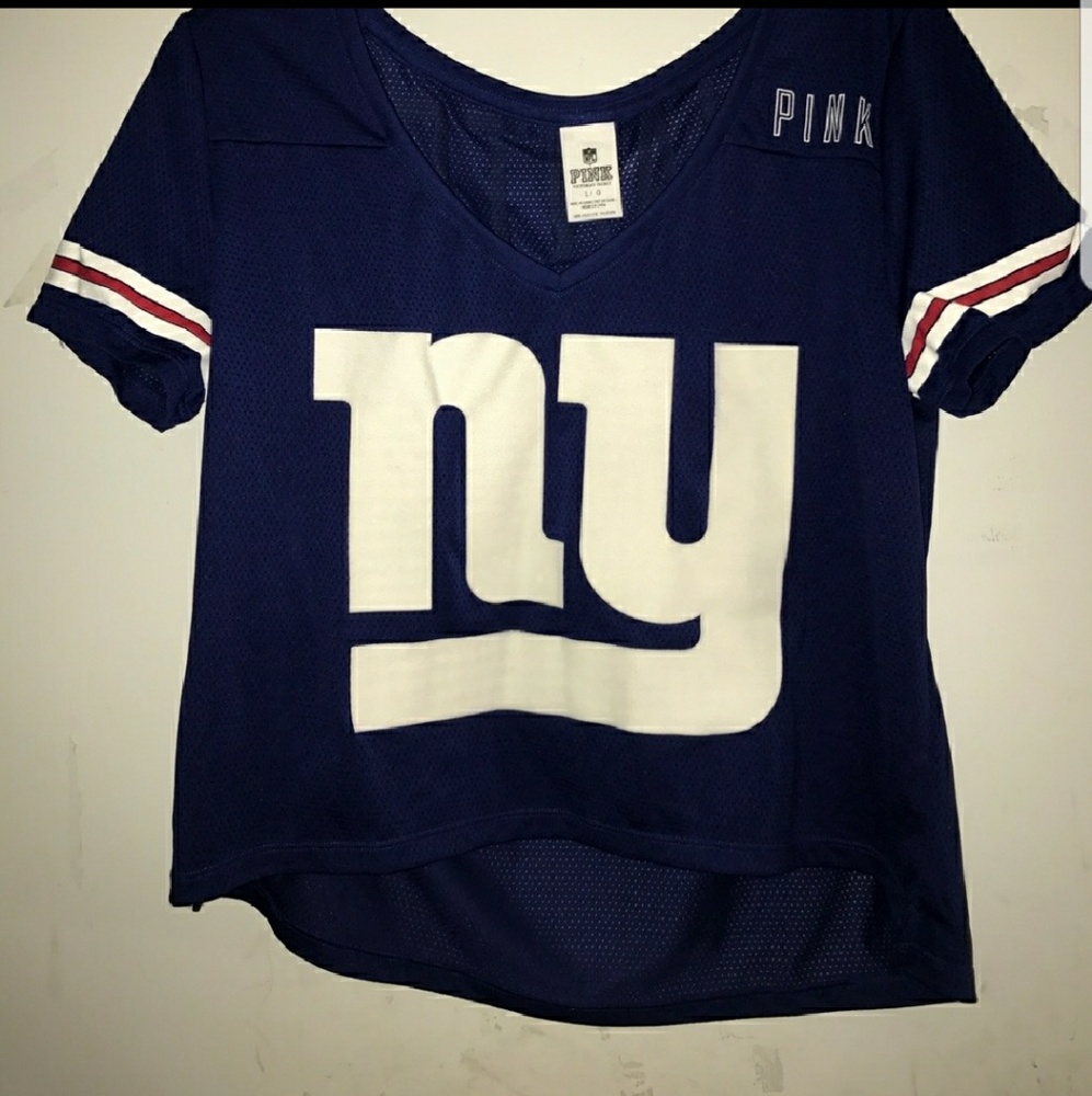 Ny giants vs pink shirt