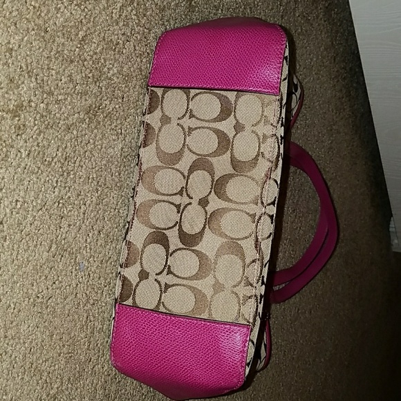 Coach purse - Picture 2 of 4