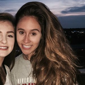 Meet your Posher, Stella