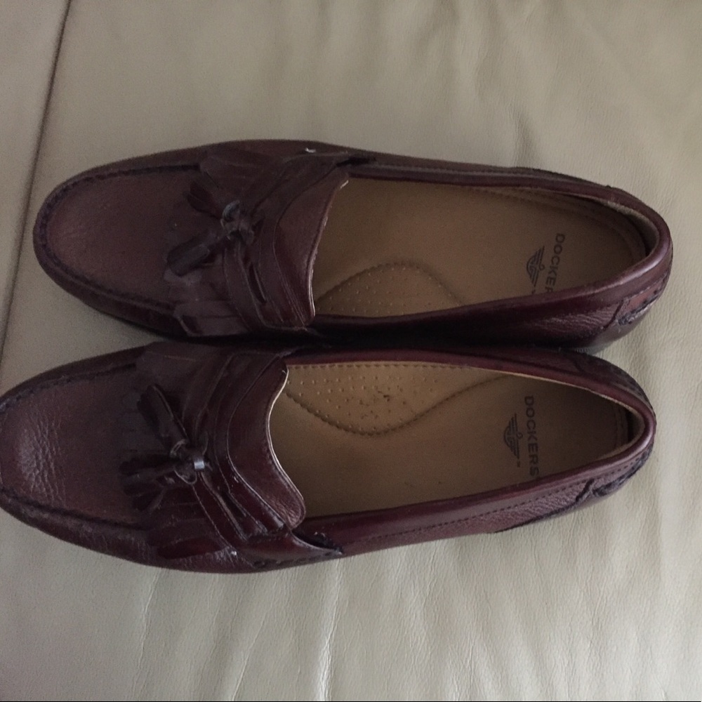 Men's dress shoes