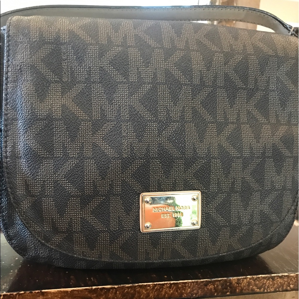 Michael Kors Crossbody