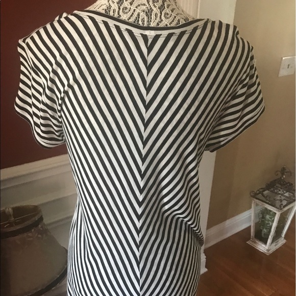 BCBG top - Picture 3 of 3