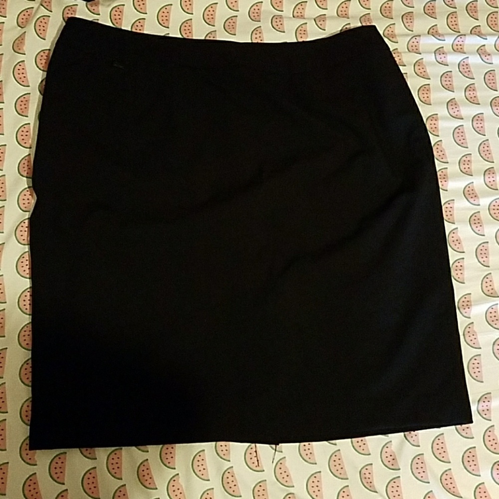 black skirt