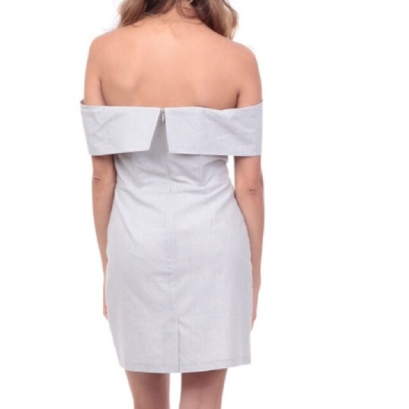 Elegant Off Shoulder Linen Blend Dress! - Picture 4 of 5