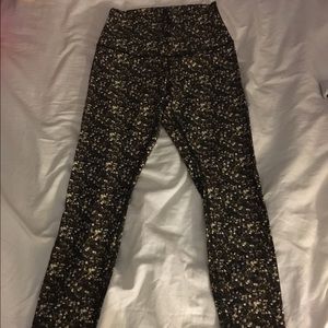 Shine bright lululemon pants size 6
