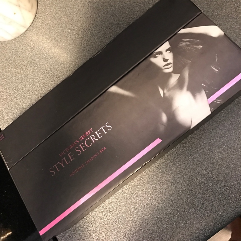 VS Style Secrets Invisible Shaping Bra