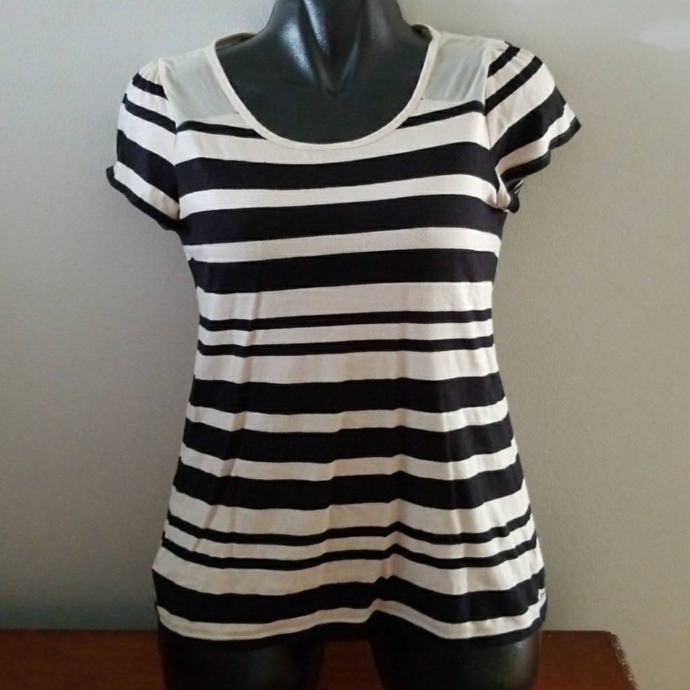 Gap stripped shirt