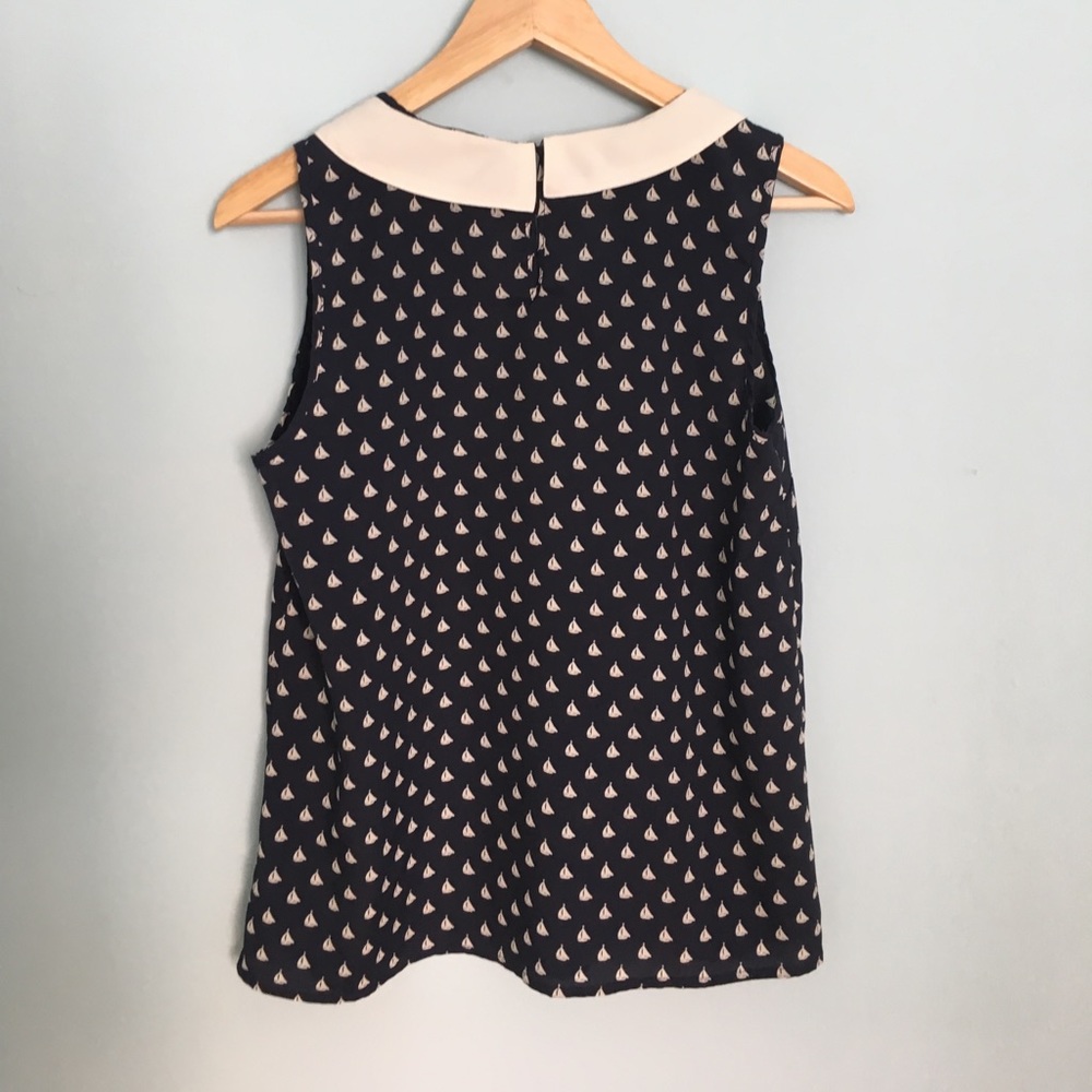 Cute nautical top - Picture 2 of 2