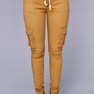 Jogger Jeans- Fashion Nova