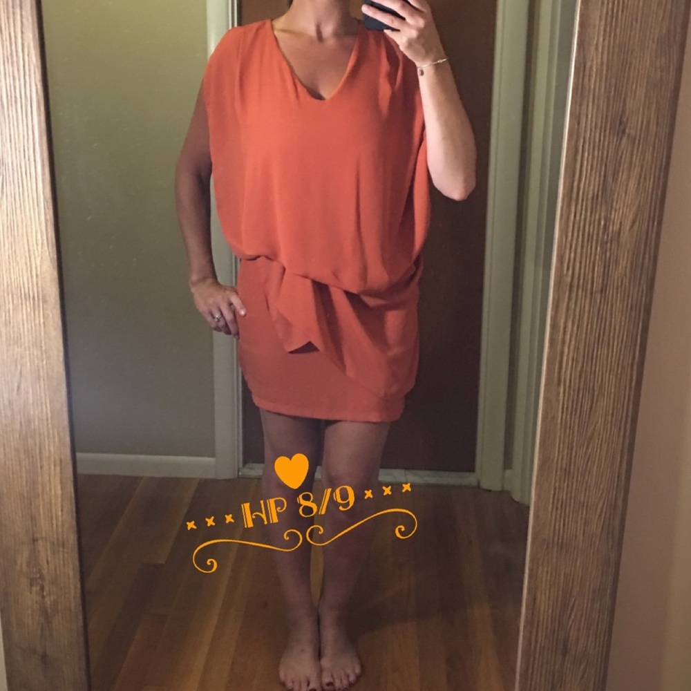 🍁2xHP🍁NWOT! Francescas rust colored dress
