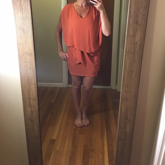 🍁2xHP🍁NWOT! Francescas rust colored dress - Picture 2 of 6