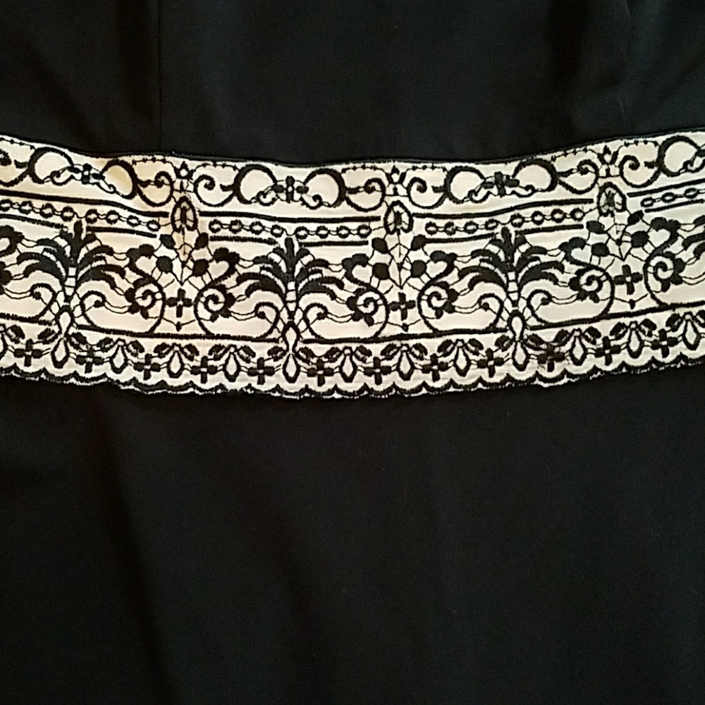 Strapless White House Black Market dress - Picture 2 of 3