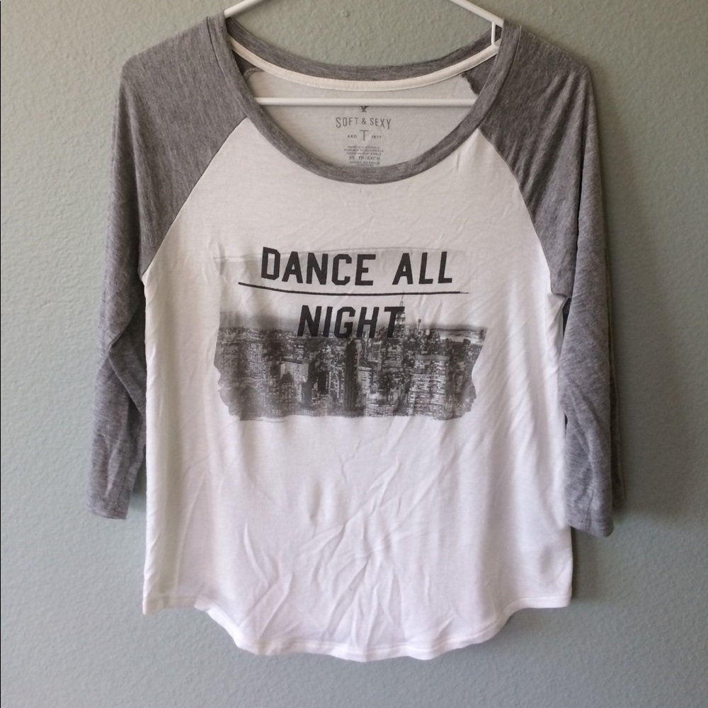 SUPER soft kinda long sleeve shirt