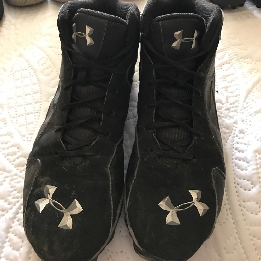UnderArmour Football Cleats