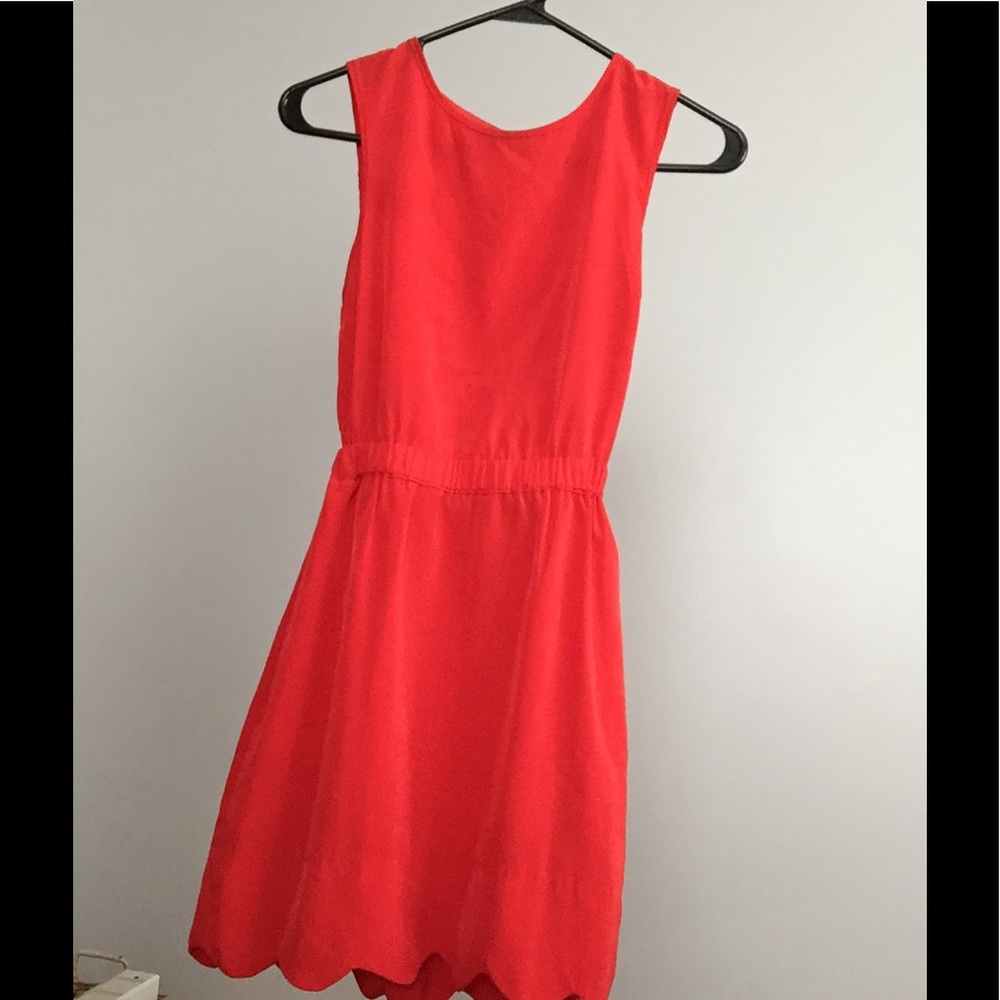 NWOT red scalloped detailed dress