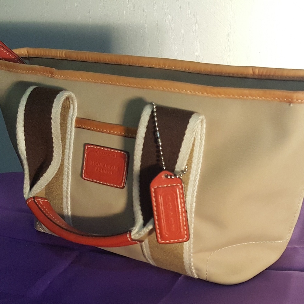 COACH HAMPTONS MINI SHOPPER TOTE