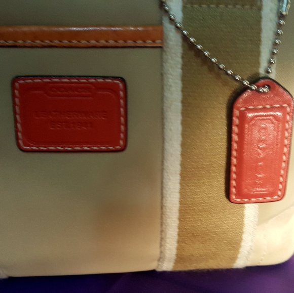COACH HAMPTONS MINI SHOPPER TOTE - Picture 5 of 5