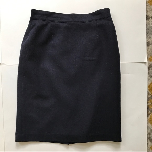 High-Waisted Navy Midi - Picture 4 of 6