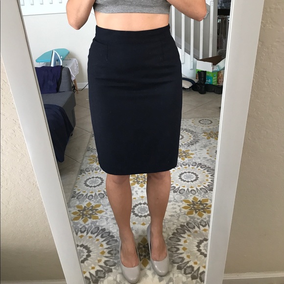 High-Waisted Navy Midi - Picture 2 of 6