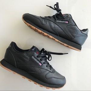 Reebok classic black leather shoes